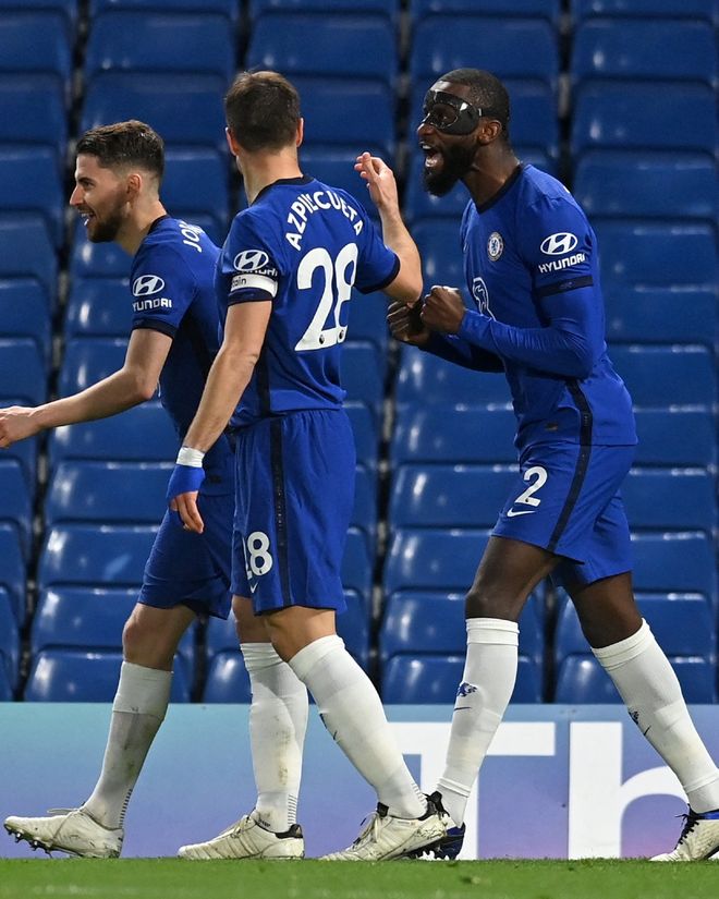 阿莫林更衣室怒骂曼联球员，直言愤怒又失望！基恩炮轰红魔如小学生