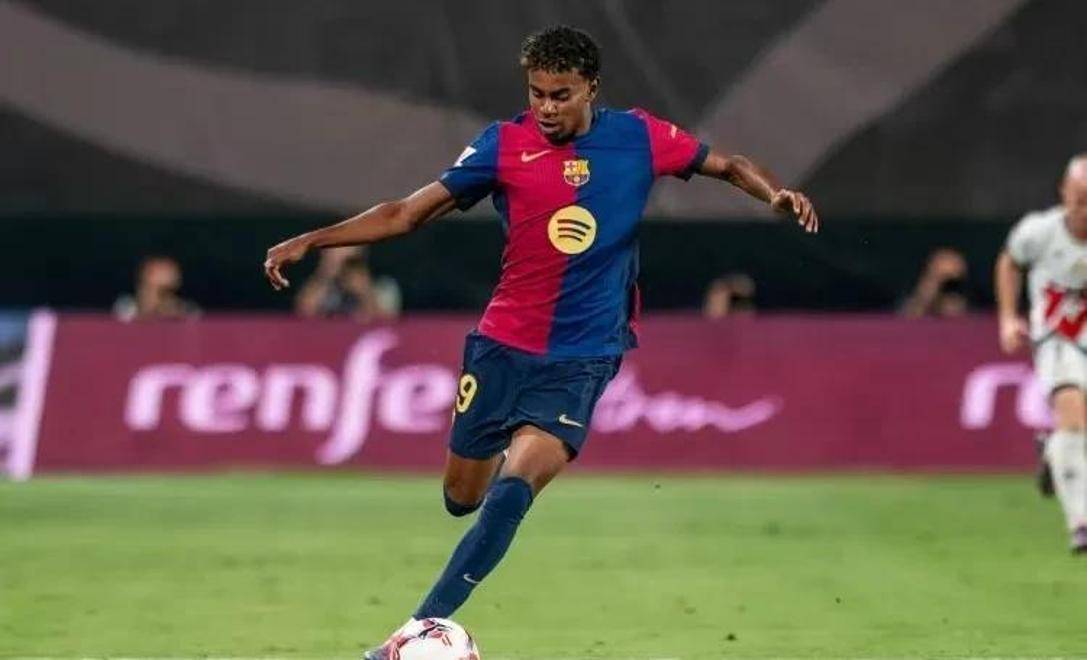 一人一城，韩国前国脚崔喆淳退役，曾代表全北出场超500次