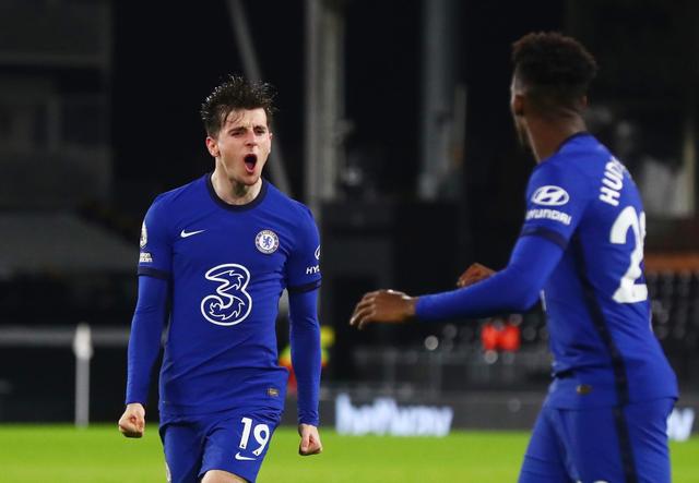 世界羽联年度最佳候选公布：石宇奇领衔佳男，陈雨菲王祉怡入围