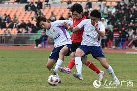 贵州小伙陈治龙 挑战5.6世界巅峰难度李四光跳成功 全场沸腾了＂